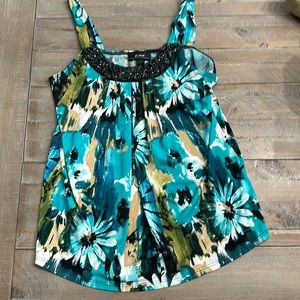 Flowy tank top with beads